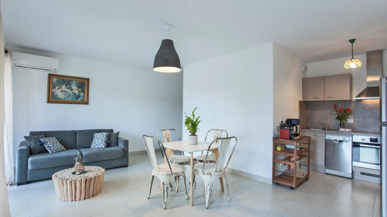Appartement De Vacances "Fiora" A Calvi A 300M De La Plage Et Du Port Exteriör bild